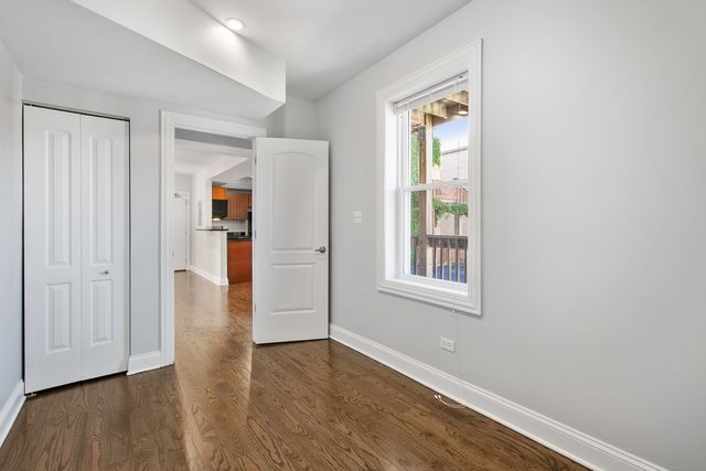 7724 N Ashland Avenue F2, Chicago, IL 60626