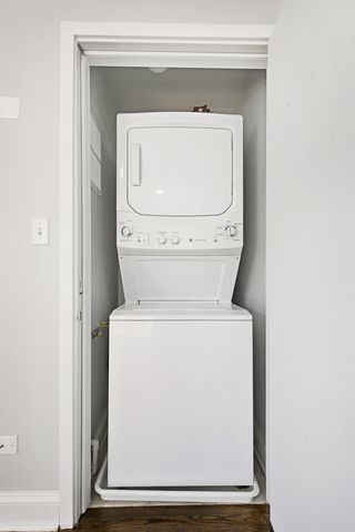 7724 N Ashland Avenue F2, Chicago, IL 60626