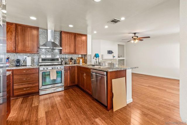 647 Boysenberry, Oceanside, CA 92057