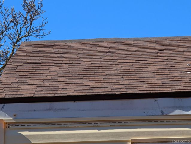 19746 Cooley Street, Detroit, MI 48219