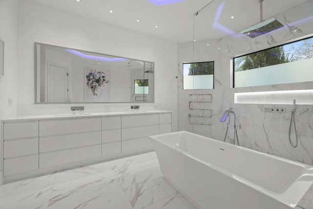 9850 Bay Leaf Court, Parkland, FL 33076