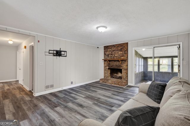 2521 Country Club Drive, Conyers, GA 30013