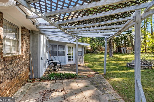 2521 Country Club Drive, Conyers, GA 30013