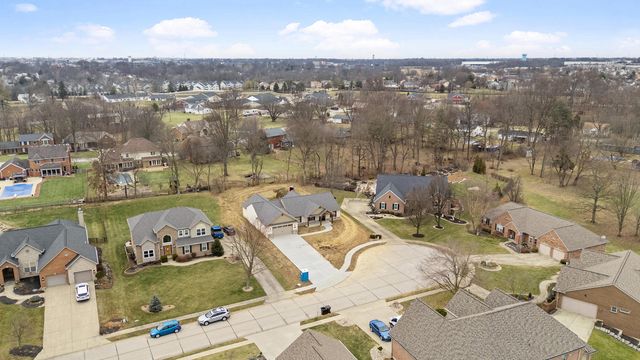 782 Elizabeth Drive, Florence, KY 41042