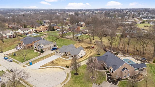 782 Elizabeth Drive, Florence, KY 41042