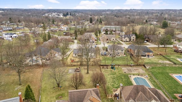 782 Elizabeth Drive, Florence, KY 41042