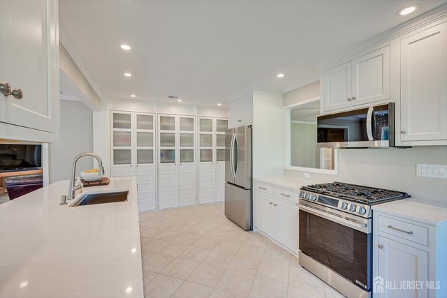 327 Summer Road, Branchburg, NJ 08853