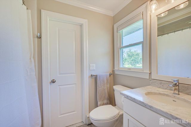 327 Summer Road, Branchburg, NJ 08853