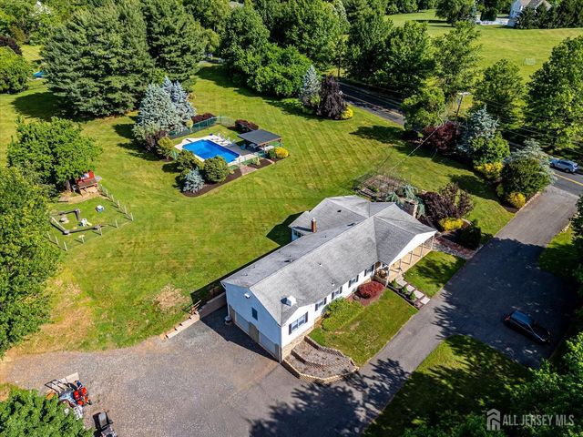 327 Summer Road, Branchburg, NJ 08853