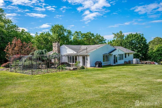 327 Summer Road, Branchburg, NJ 08853