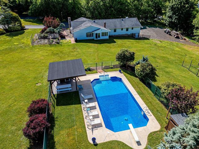 327 Summer Road, Branchburg, NJ 08853