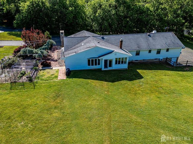 327 Summer Road, Branchburg, NJ 08853