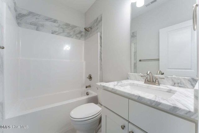 209 Telluride Court, Aberdeen, NC 28315