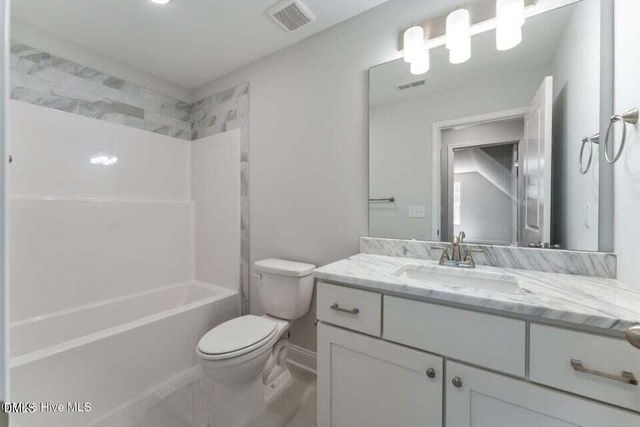 209 Telluride Court, Aberdeen, NC 28315