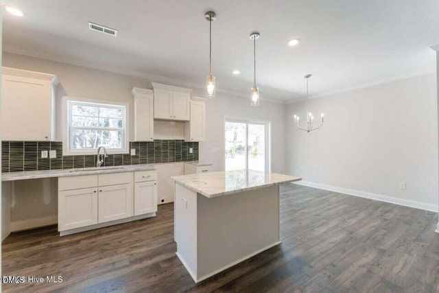 209 Telluride Court, Aberdeen, NC 28315