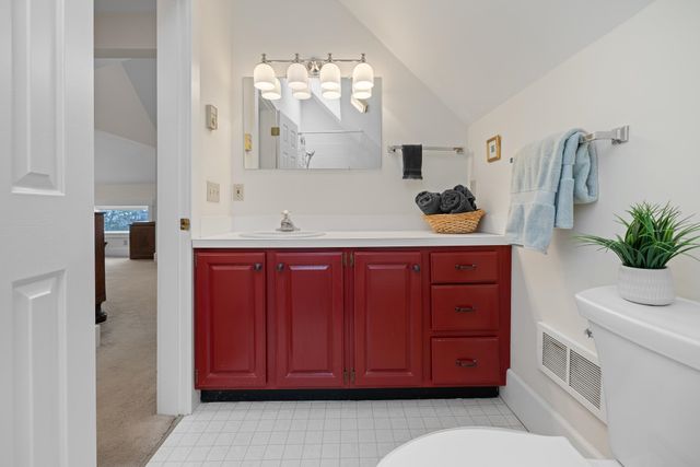 41 Chosen Vale Lane, Enfield, NH 03748