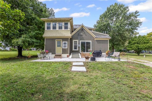 339 S Cherry Street S, Ottawa, KS 66067