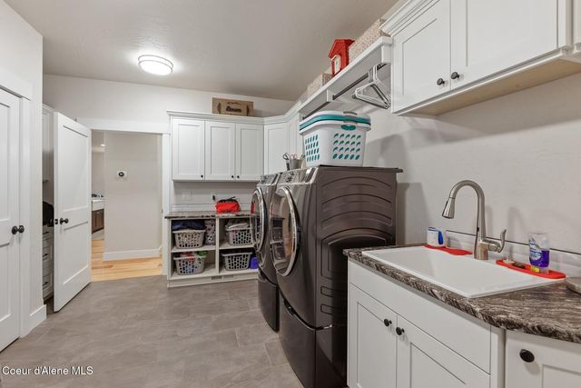 12399 N Meadow Wood Ln, Hayden, ID 83835