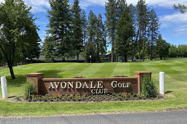 12399 N Meadow Wood Ln, Hayden, ID 83835