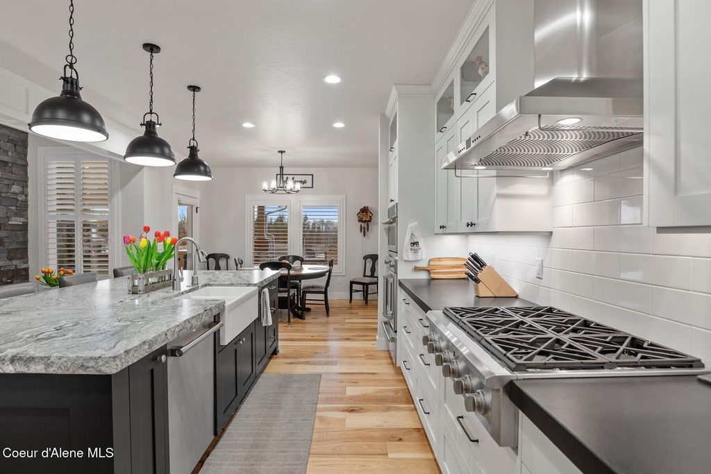 12399 N Meadow Wood Ln, Hayden, ID 83835 photo 17