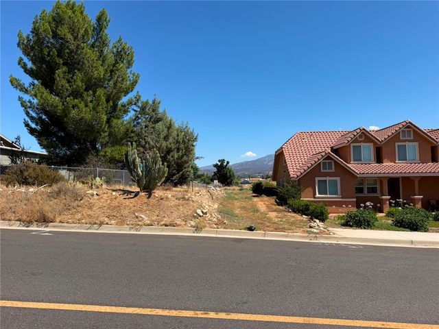412 E 12th Street, Beaumont, CA 92223