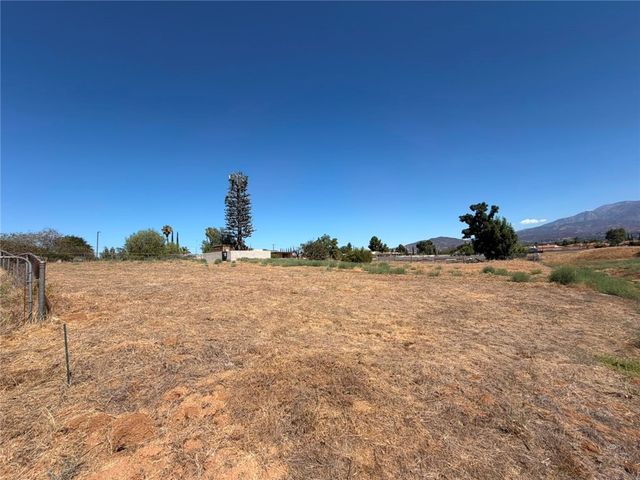 412 E 12th Street, Beaumont, CA 92223
