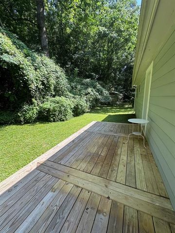 2535 Abner Pl NW, Atlanta, GA 30318
