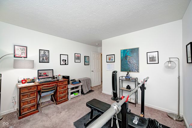 1794 N Clearwater Drive, Greenfield, IN 46140