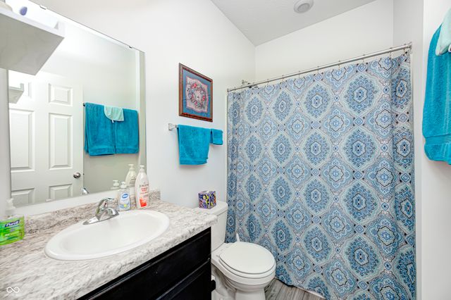 1794 N Clearwater Drive, Greenfield, IN 46140