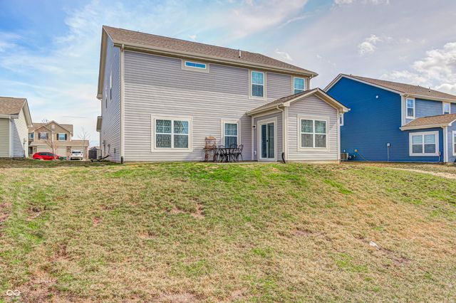 1794 N Clearwater Drive, Greenfield, IN 46140