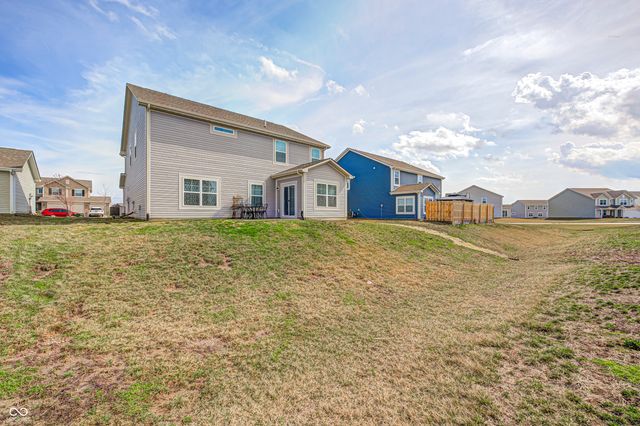 1794 N Clearwater Drive, Greenfield, IN 46140