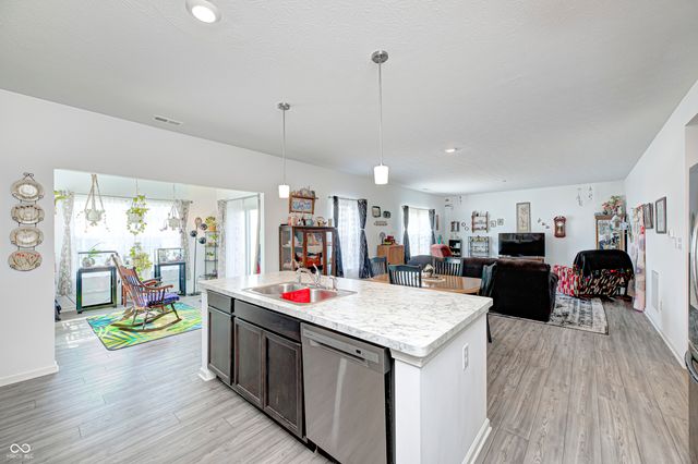 1794 N Clearwater Drive, Greenfield, IN 46140