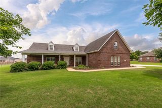 276 Fredonia Street, Elm Springs, AR 72762