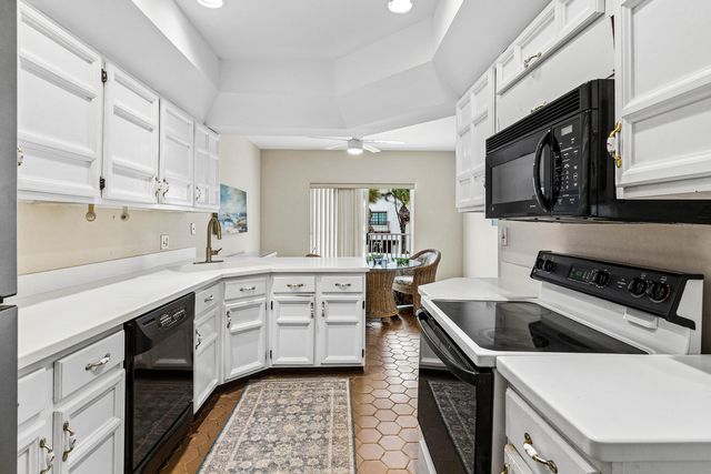 5900 Old Ocean Boulevard C5, Ocean Ridge, FL 33435