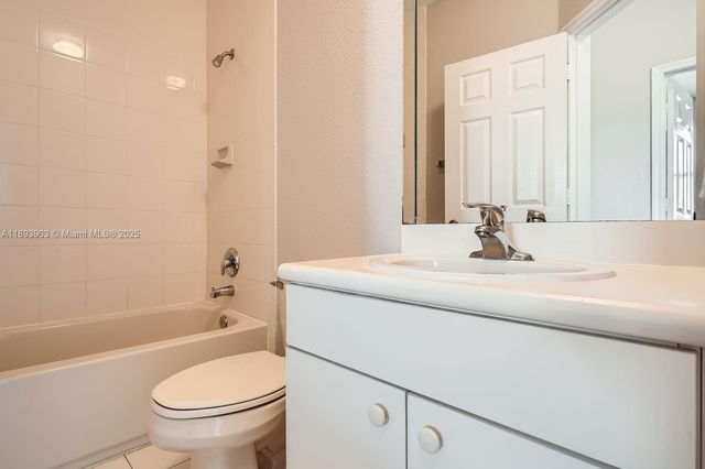 24363 SW 109th Ave, Homestead, FL 33032