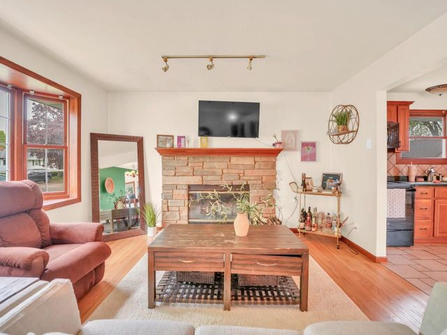 2617 28th STREET, Kenosha, WI 53140