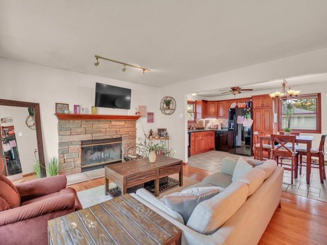 2617 28th STREET, Kenosha, WI 53140