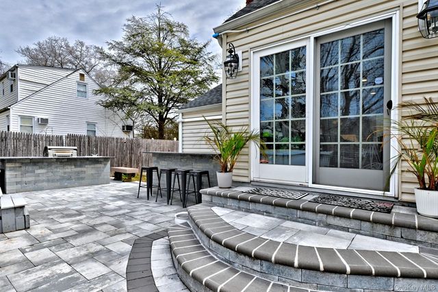 12 Bruce Lane, Kings Park, NY 11754