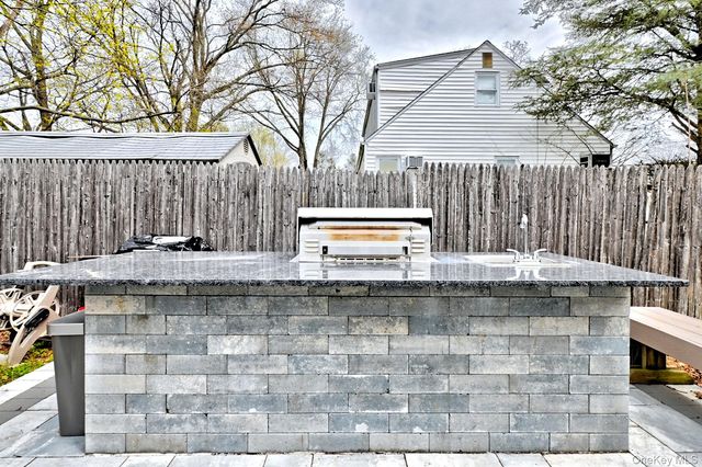 12 Bruce Lane, Kings Park, NY 11754