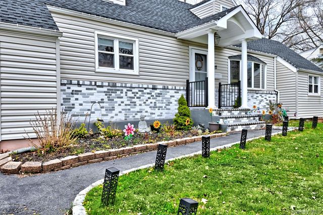 12 Bruce Lane, Kings Park, NY 11754