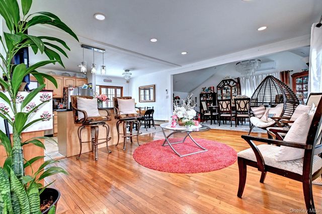 12 Bruce Lane, Kings Park, NY 11754