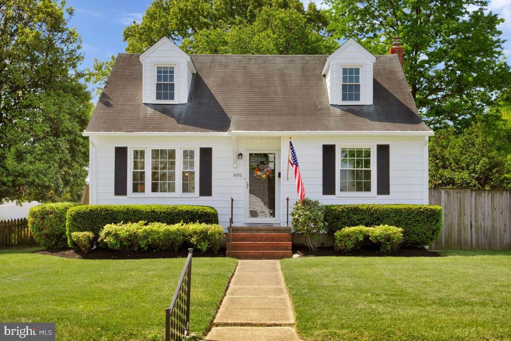 601 FOREST VIEW RD, Linthicum Heights, MD 21090