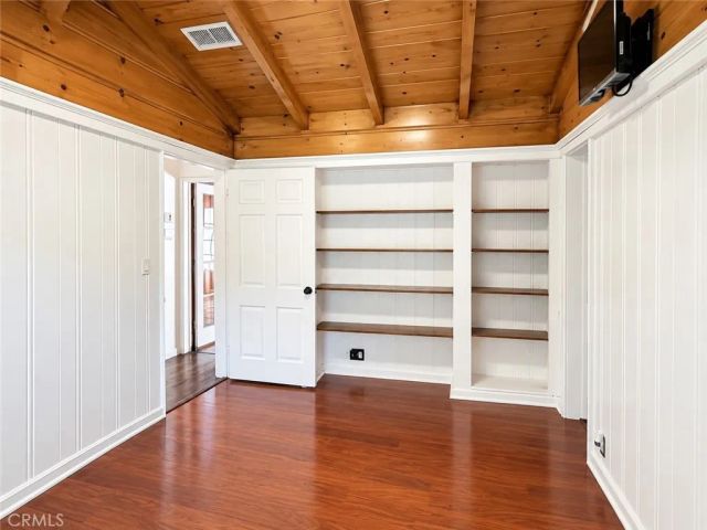 3781 Laurel Canyon, Studio City, CA 91604