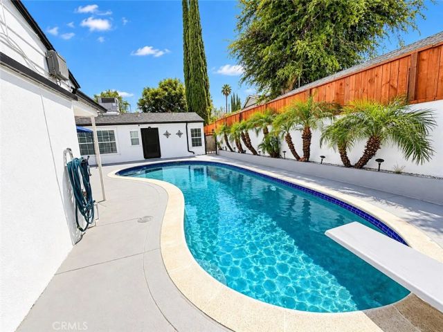 3781 Laurel Canyon, Studio City, CA 91604