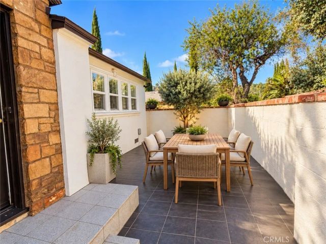 3781 Laurel Canyon, Studio City, CA 91604