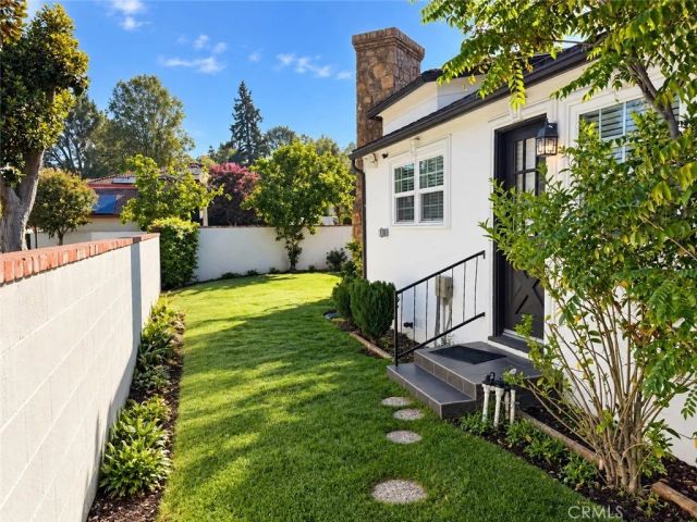 3781 Laurel Canyon, Studio City, CA 91604