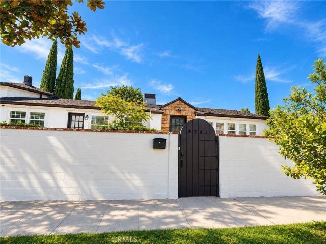 3781 Laurel Canyon, Studio City, CA 91604