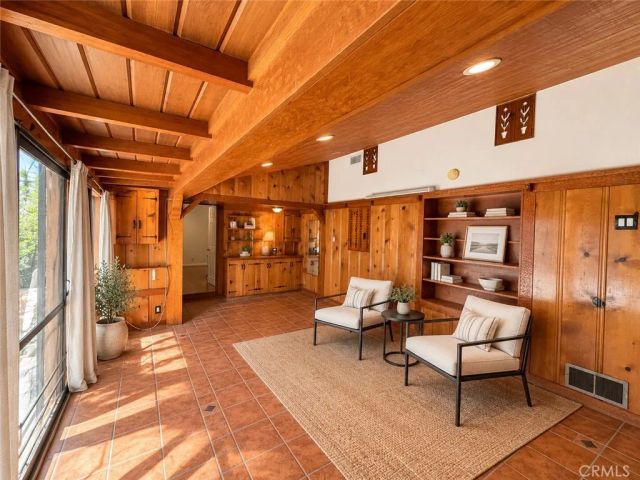 3781 Laurel Canyon, Studio City, CA 91604