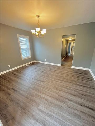 4515 Virginia Avenue, Kansas City, MO 64110