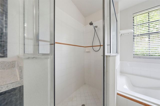 36341 GRAND ISLAND OAKS CIRCLE, Grand Island, FL 32735